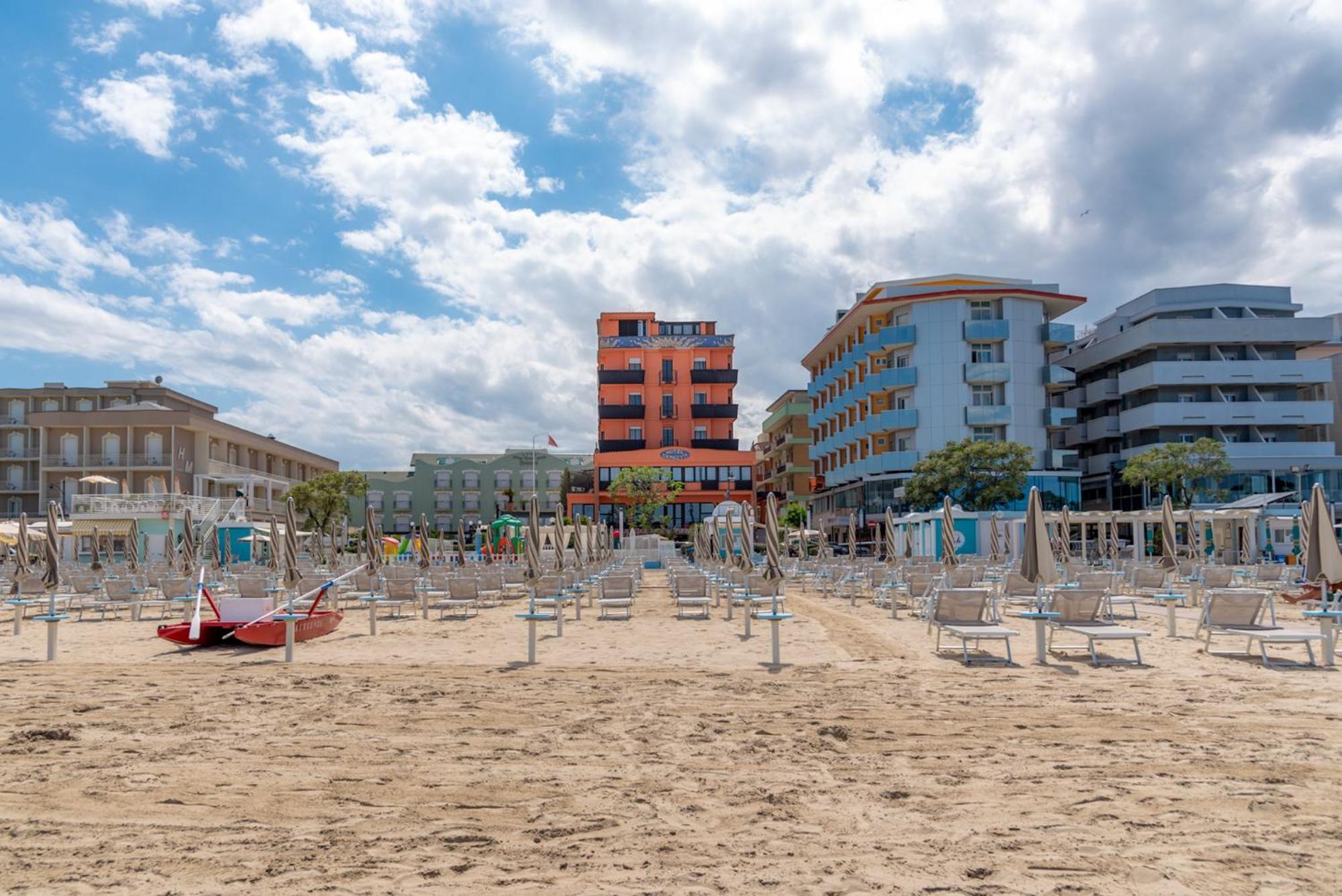 Hotel Giorgetti Orange Bellaria-Igea Marina Exterior photo